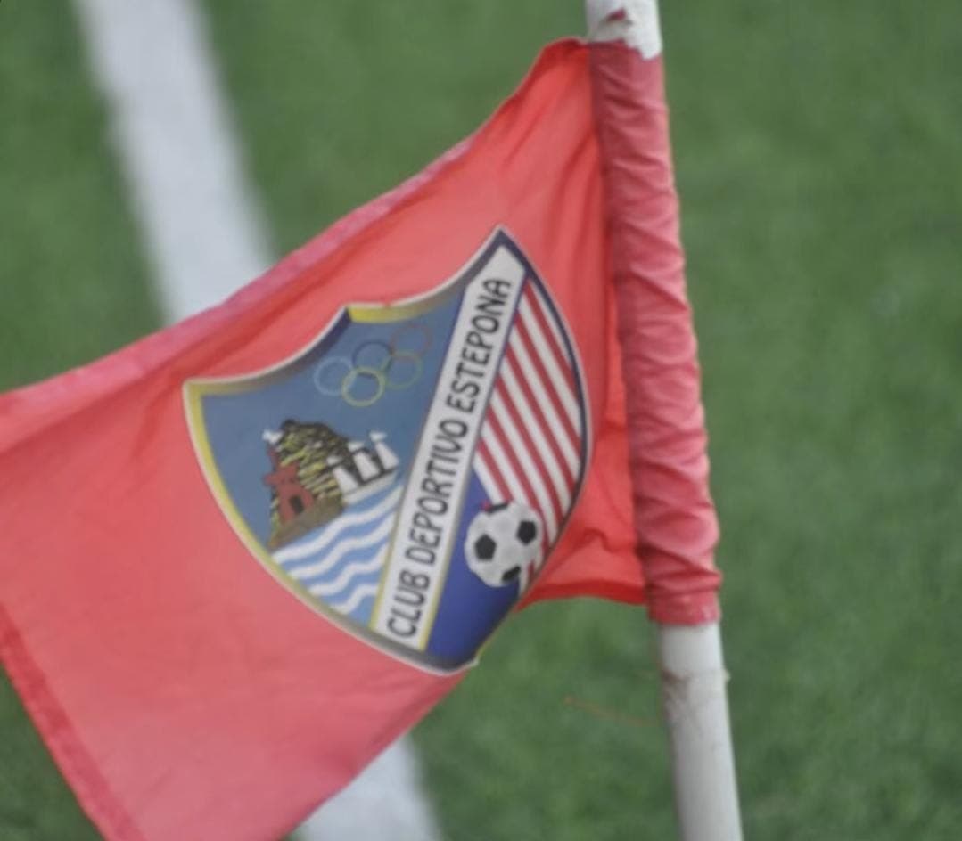 Imagen de la noticia: El filial cae por la mínima ante el St. Joseph’s FC en un amistoso en El Ciprés