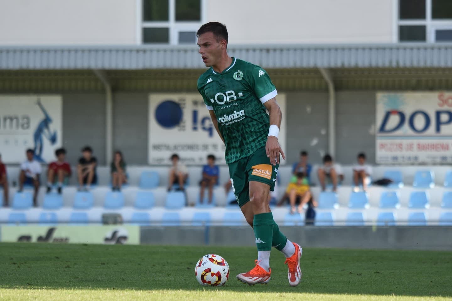 News image: EXCLUSIVE | Iván Muñoz joins CD Estepona on the final day of the transfer window