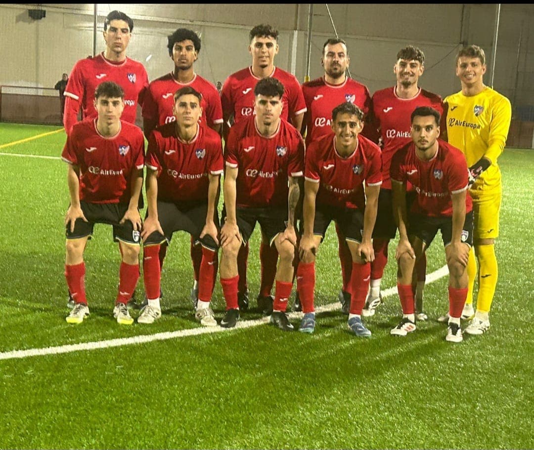 Imagen de la noticia: *El FILIAL CAE 4-1 ANTE UN MÁLAGA 1903 QUE IMPUSO SU LEY* (en anglais)