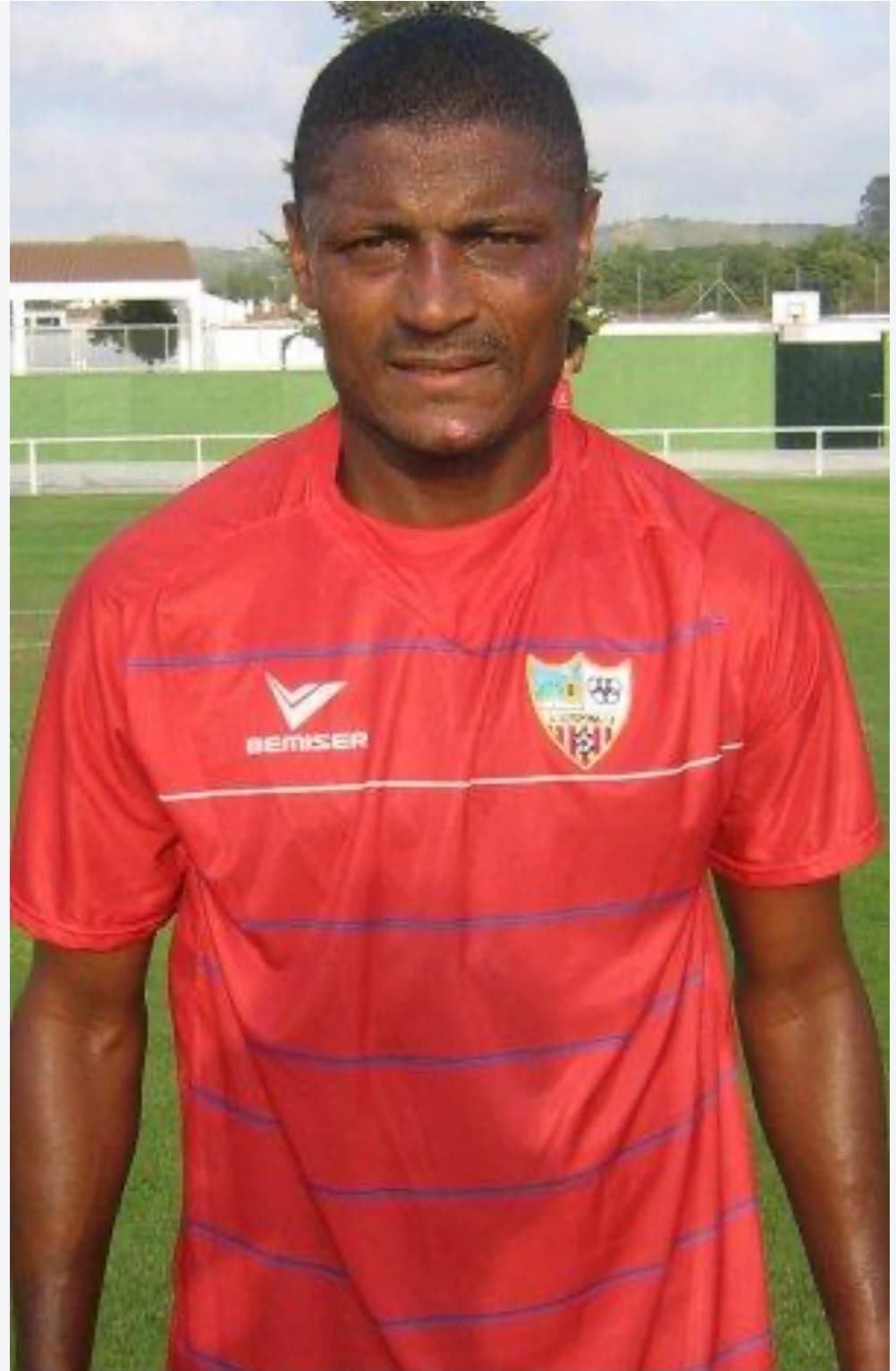 Catanha, con la camiseta del Estepona.