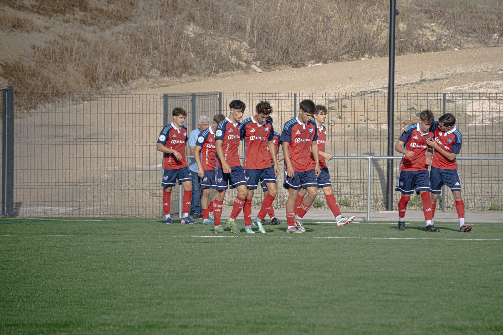 Jugadores del Juvenil A celebrando el 1-0
