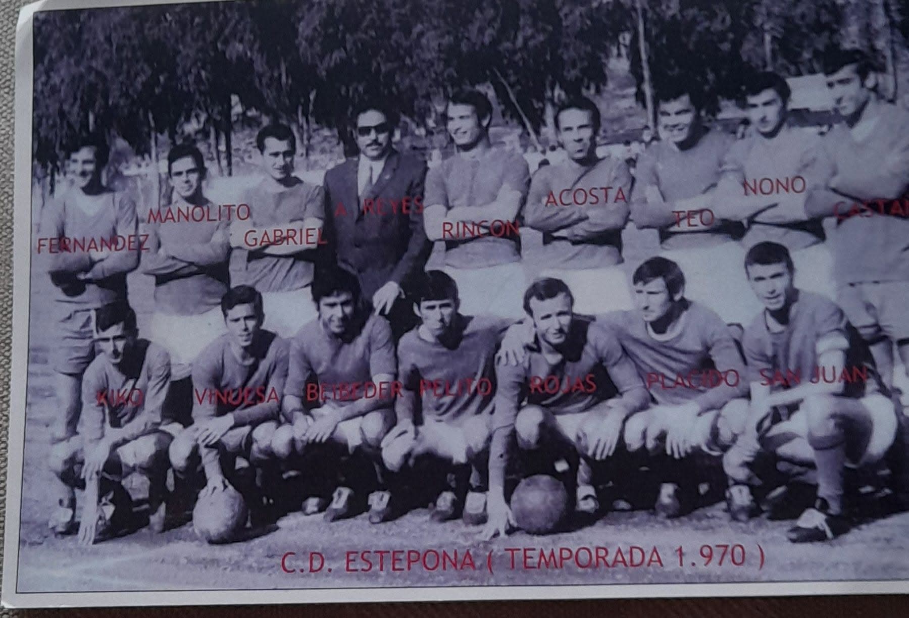 Plantilla histórica del CD Estepona durante la década de los años 70.