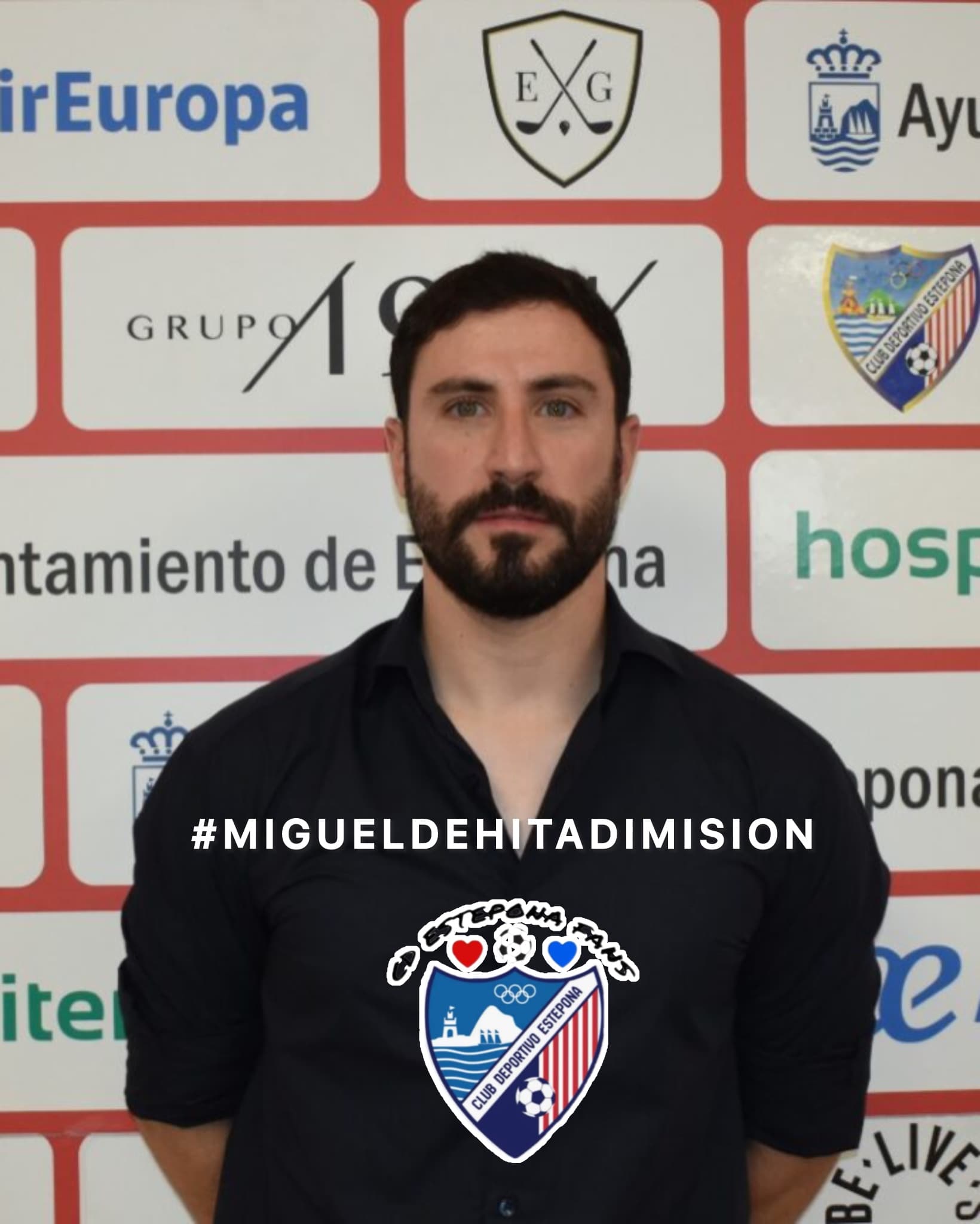 Imagen de la noticia: "Miguel De Hita démissionne : les supporters du CD Estepona font entendre leur voix après la défaite".