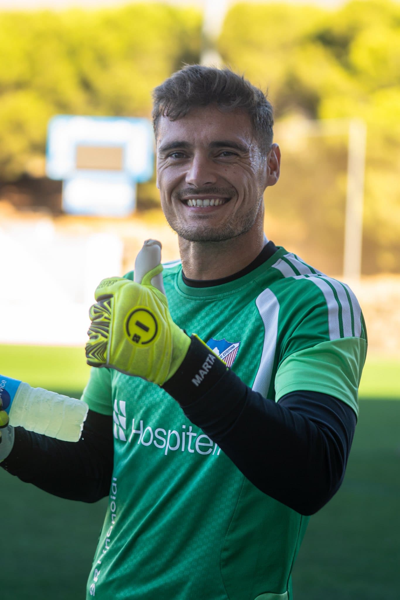 El portero del conjunto esteponero en un entrenamiento