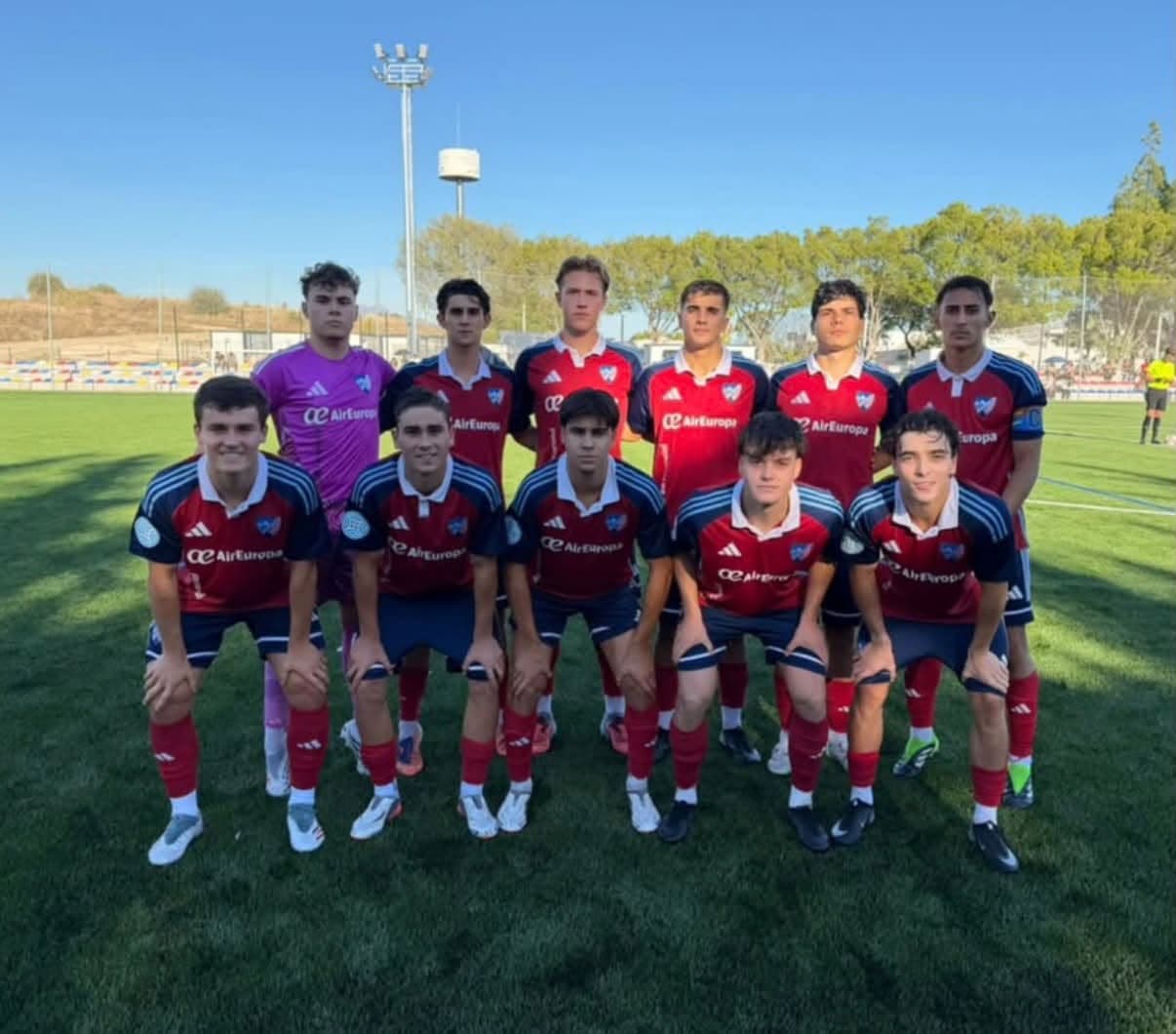 XI alineado por Carlos Díaz al comienzo del partido