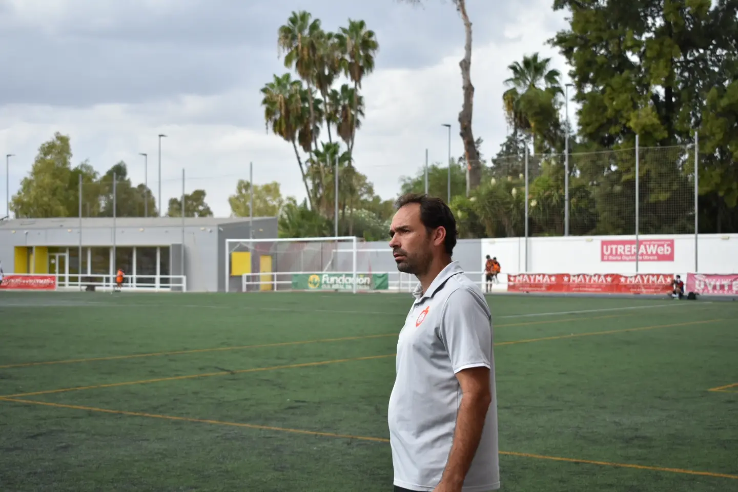 Lolo Ortiz, nuevo entrenador del Atlético Antoniano, durante su etapa al frente del CD Utrera.