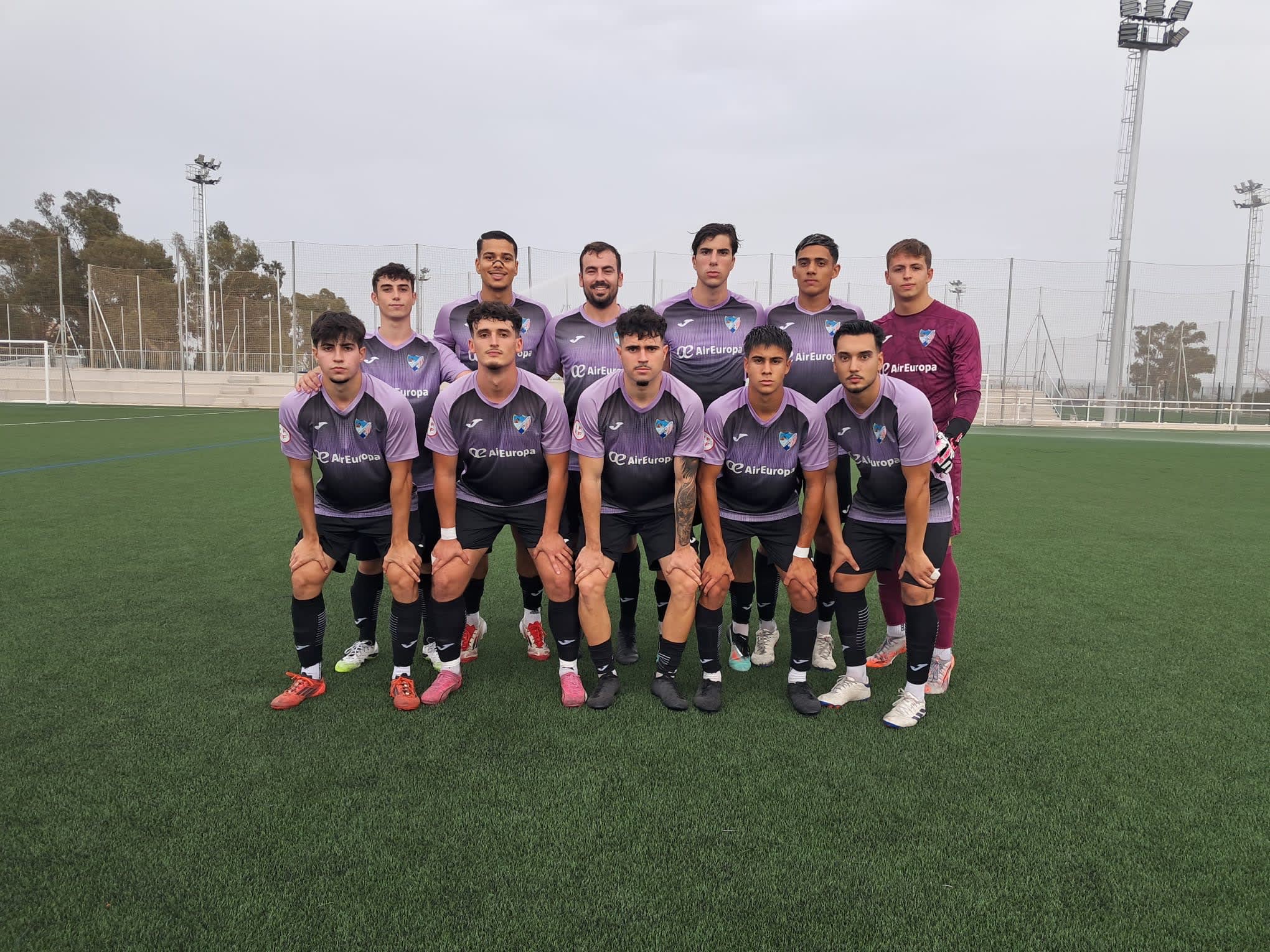 Imagen de la noticia: Derrota del filial con honor ante el Málaga C