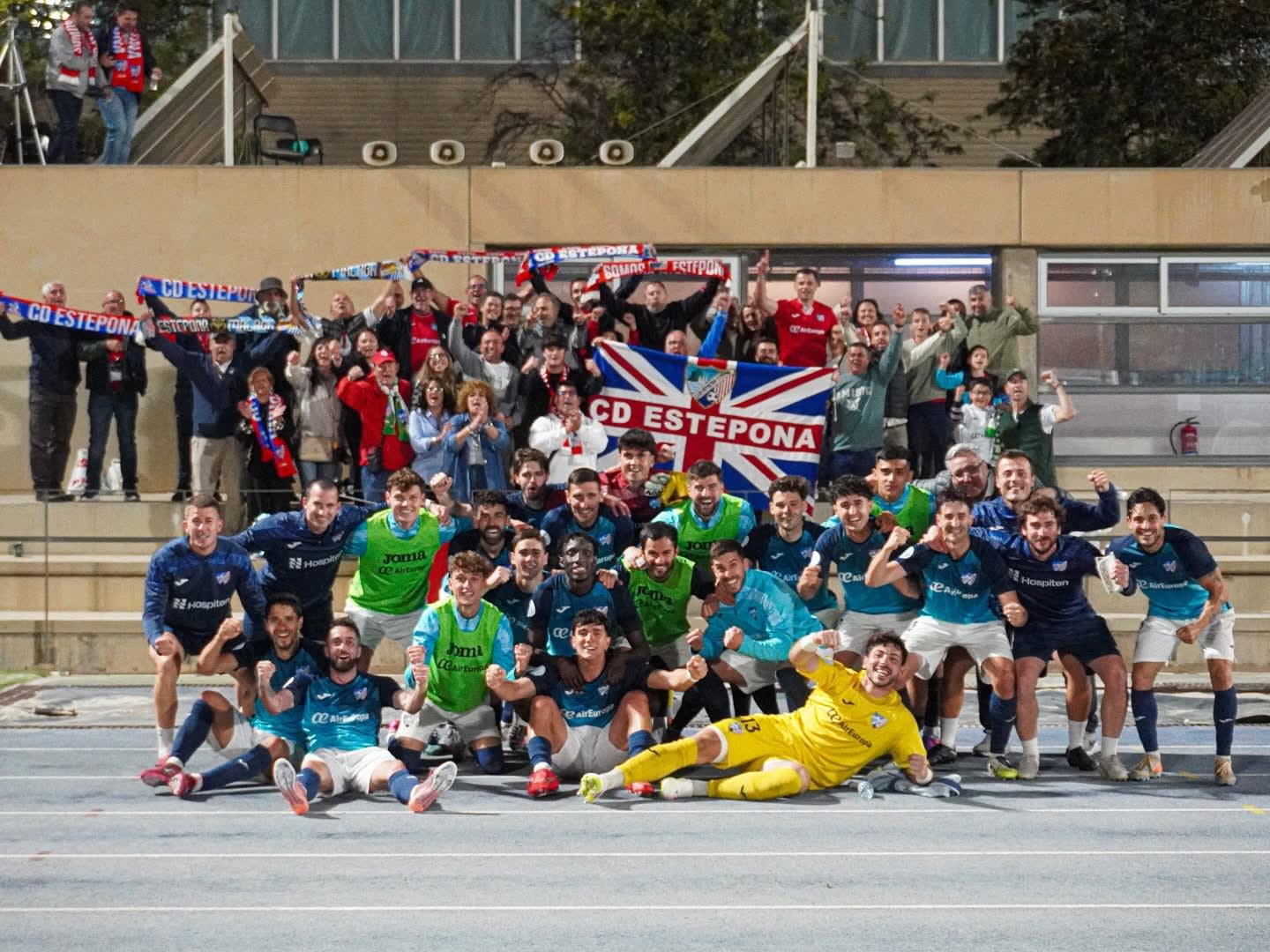 Imagen de la noticia: El CD Estepona, al límite de una hazaña histórica